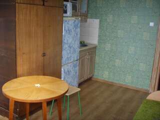 Апартаменты Chernobyl type rooms in a block flat house Шяуляй Общий 4-местный номер для мужчин и женщин-6