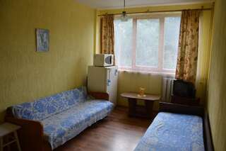 Апартаменты Chernobyl type rooms in a block flat house Шяуляй Двухместный номер эконом-класса с 2 отдельными кроватями-9